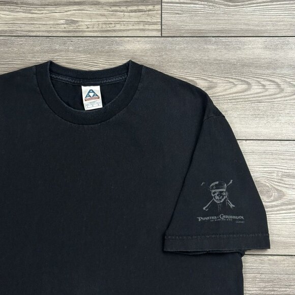 Vintage Y2K Disney Pirates Of The Caribbean At Worlds End T Shirt - Picture 3 of 5